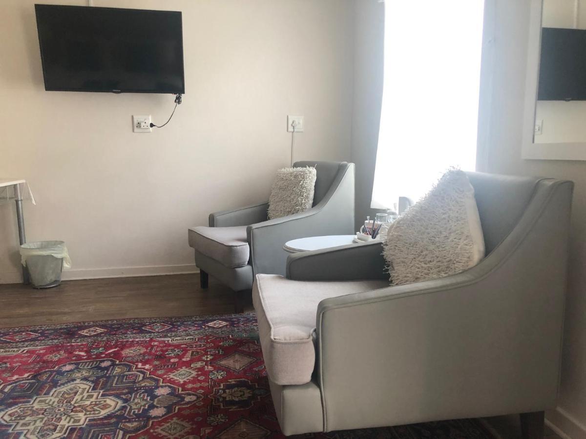 Acacia Westdene B&B Bloemfontein Bagian luar foto