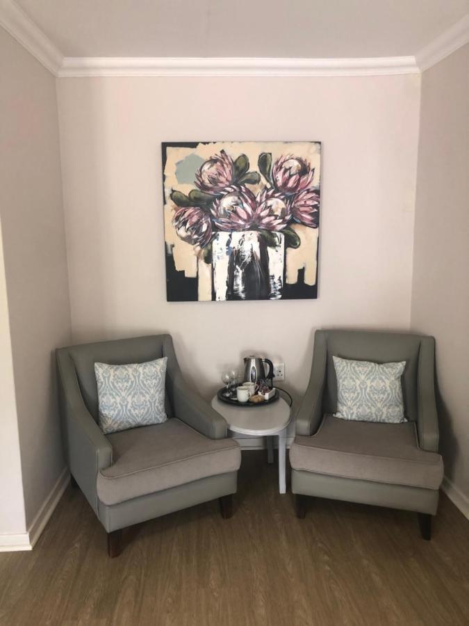 Acacia Westdene B&B Bloemfontein Bagian luar foto