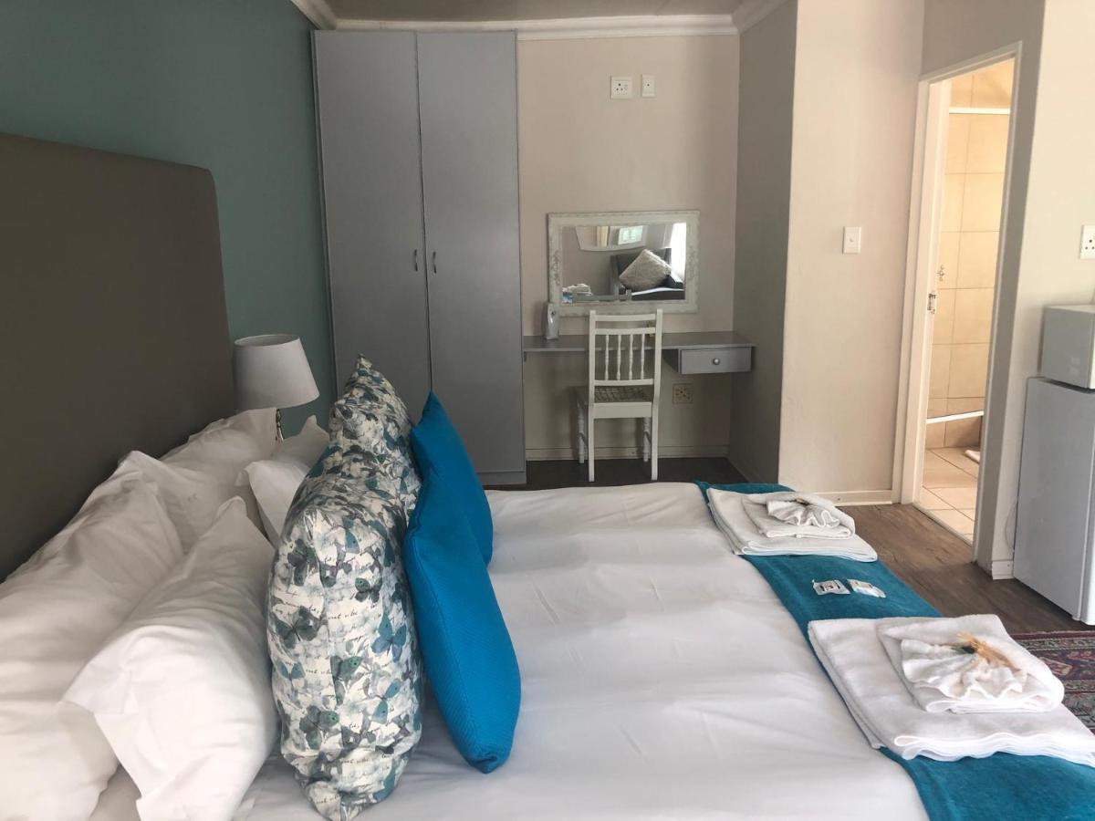 Acacia Westdene B&B Bloemfontein Bagian luar foto