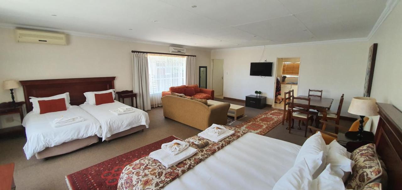Acacia Westdene B&B Bloemfontein Bagian luar foto