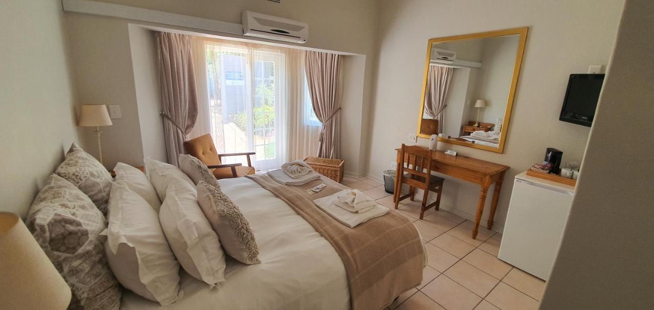 Acacia Westdene B&B Bloemfontein Bagian luar foto