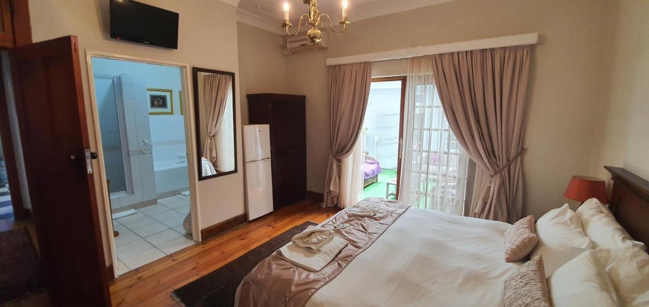 Acacia Westdene B&B Bloemfontein Bagian luar foto
