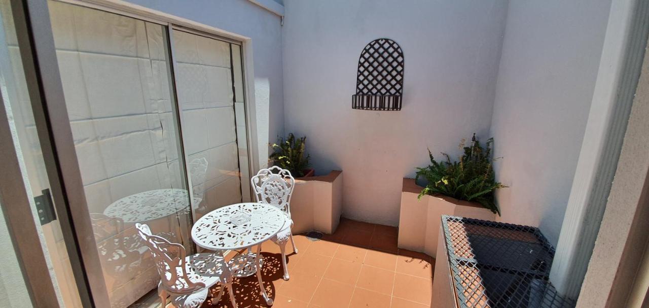 Acacia Westdene B&B Bloemfontein Bagian luar foto